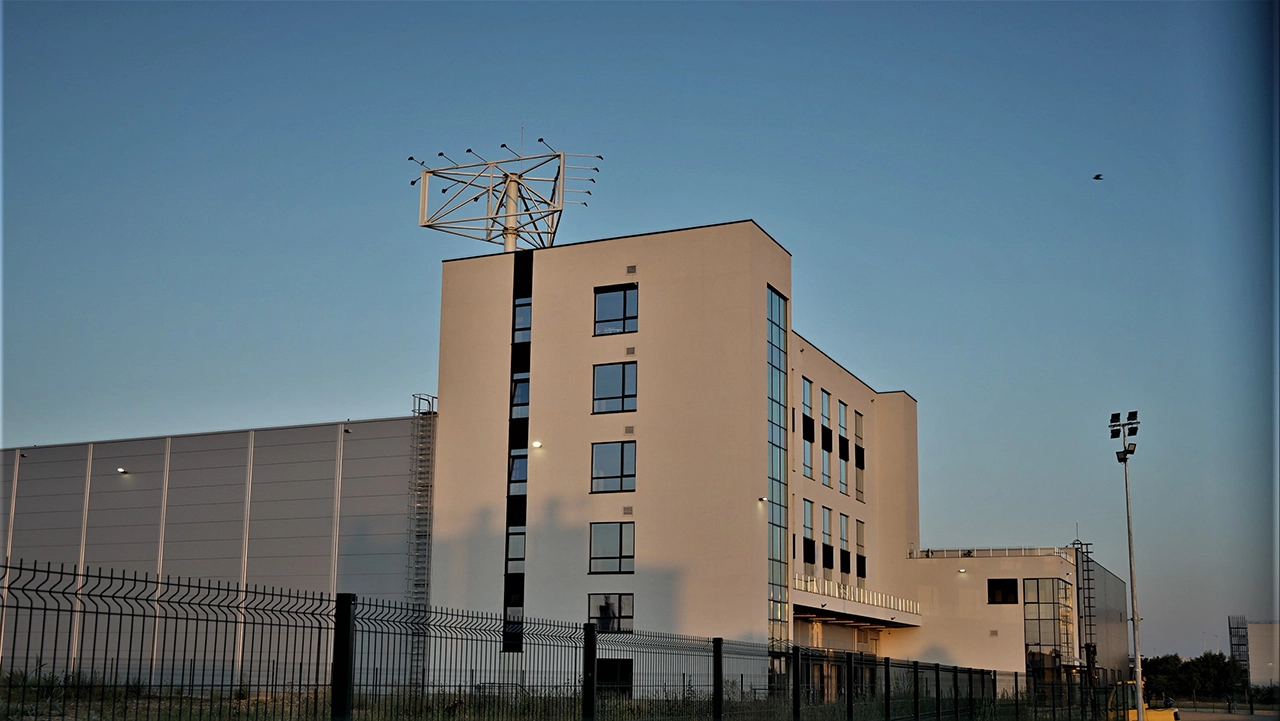 Logistic Centre with offices