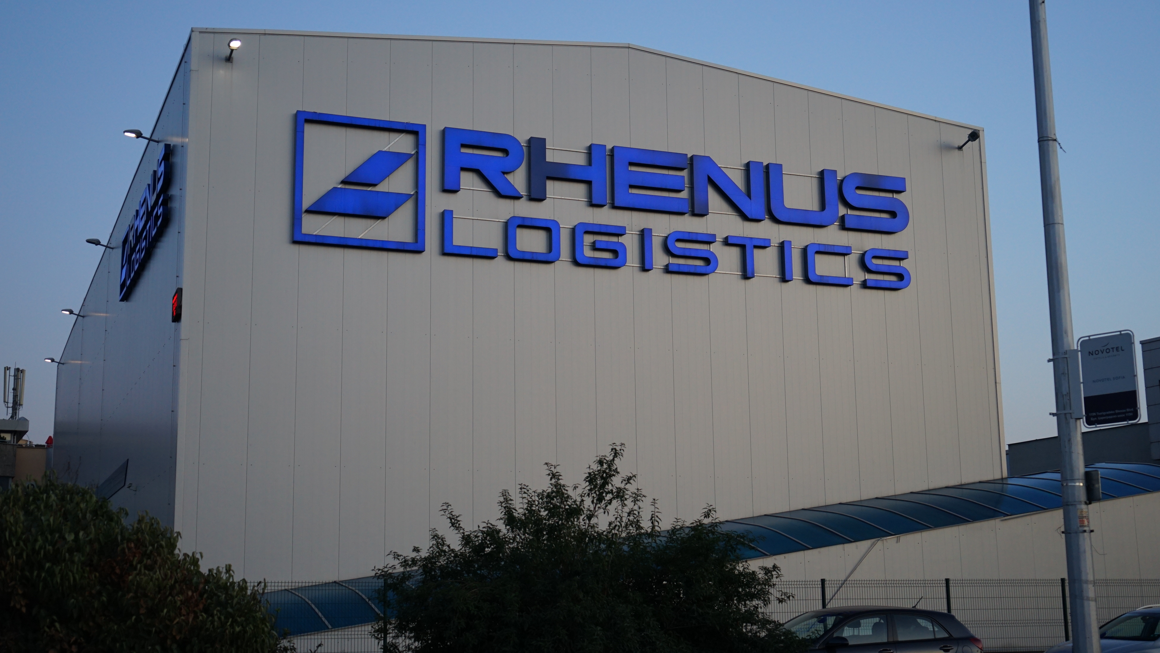 Logistic-Center-Rhenus